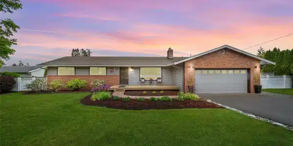 3716 Silver Beach
