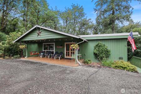 3929 Faith NW