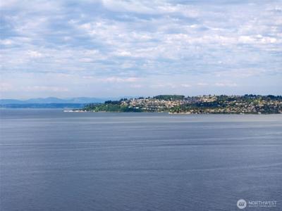 4802 Waterview