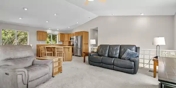 Image 4 Image 4