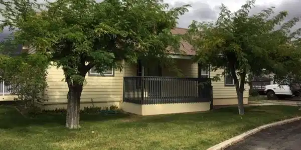 28 Boundary Lane