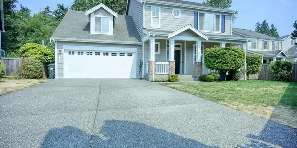 27520 44th S