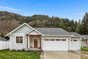 8212 Colfax