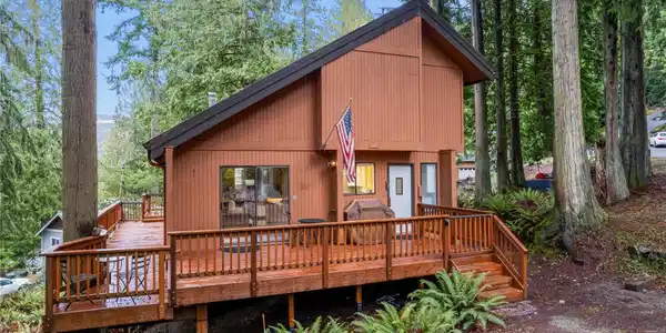 111 Grand View Lane