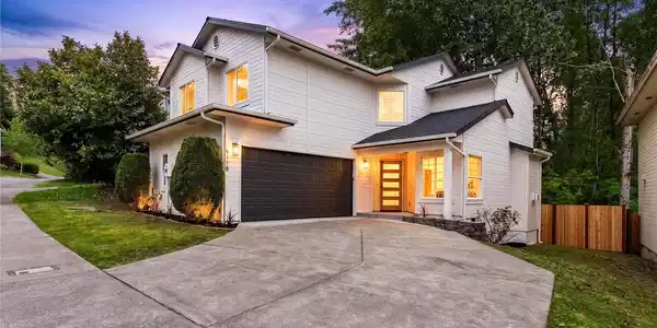 6118 Cushman