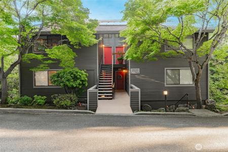 2620 4th N
