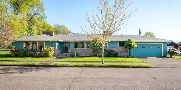 2725 Nichols