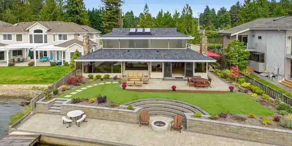 2215 MacNaughton Lane