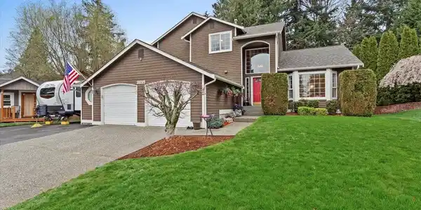 3833 Serene Way