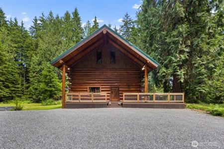 129 Lake Roesiger