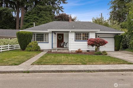 3122 Moore SE