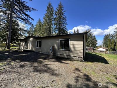 21 E Eastlake Dr