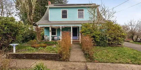 1304 7th SW