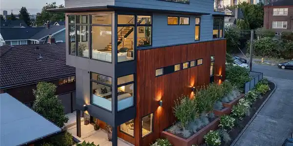 2501 Yale E