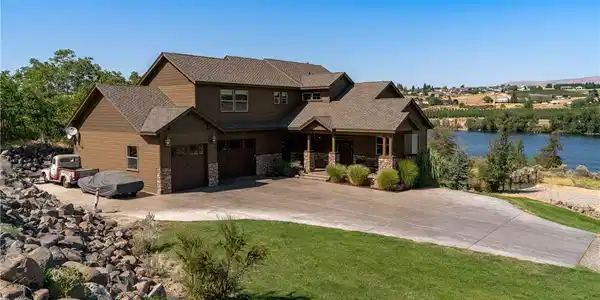 1240 Malaga Alcoa Highway