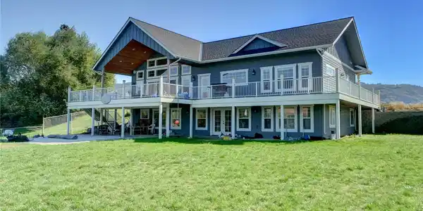 22 Lake Loop