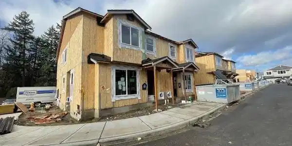 2823 Laurel (Lot 18)