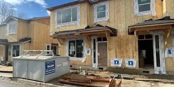 2821 Laurel (Lot 19)