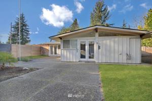 7801 Leschi Road SW