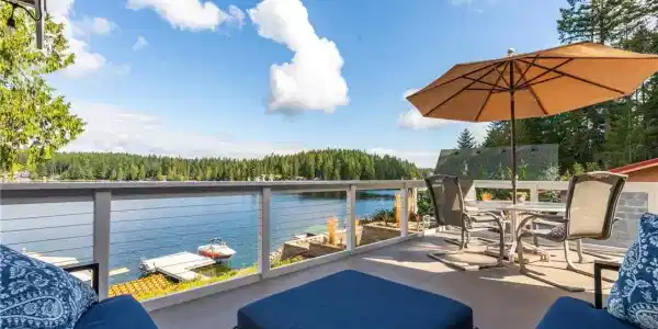 2251 Mason Lake E