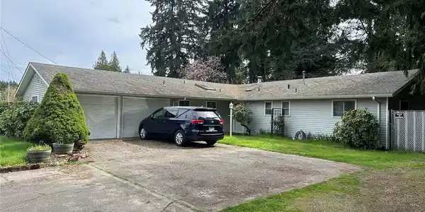 2615 Yelm SE