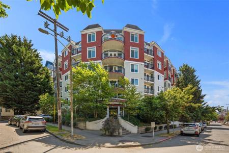232 Belmont E
