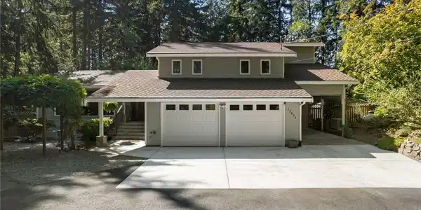 17614 49th E