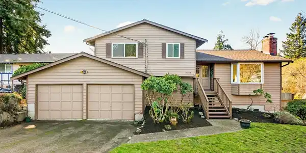 19809 Ashworth N