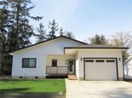758 Evergreen SE