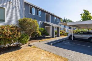 4185 W Lake Sammamish SE