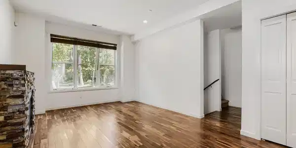 Image 4 Image 4