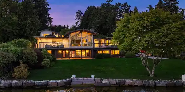 10929 Lake