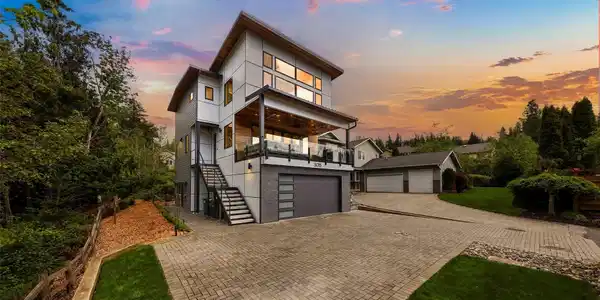 3015 Maynard