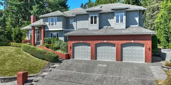 6163 93rd SE