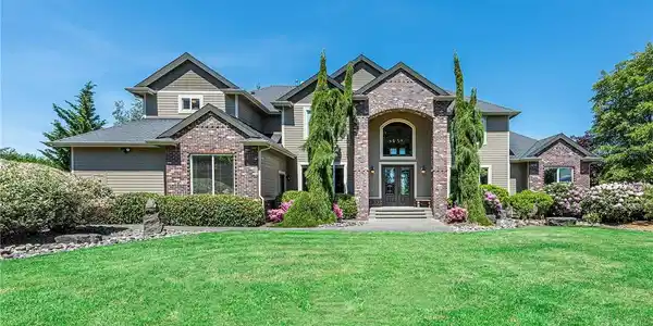 21521 Snag Island Drive