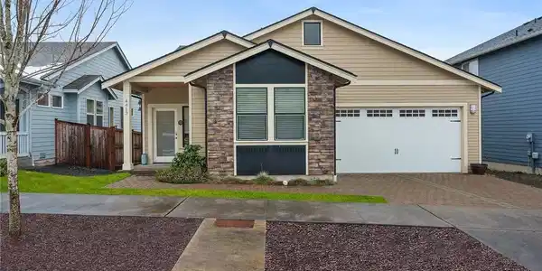 4413 Hammersley NW