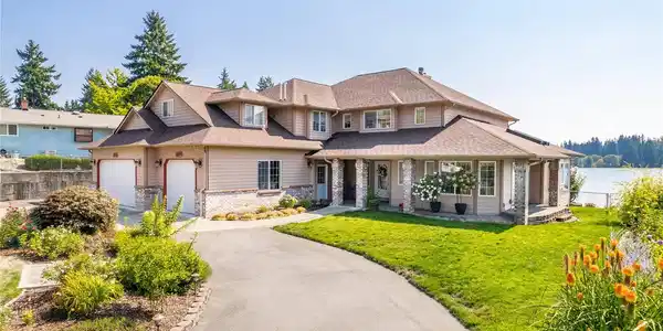 7244 49th SE
