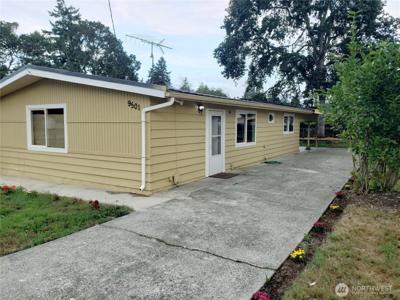 9501 Winona