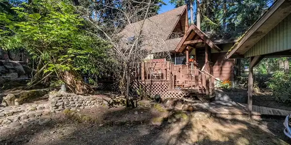 17924 Clear Lake SE