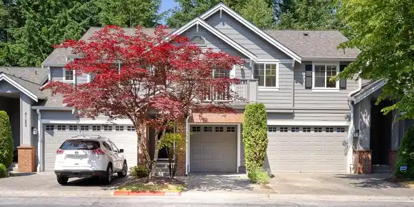 4121 248th SE