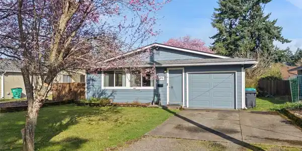 716 Plymouth SW