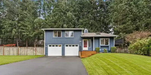 2109 Patricia SE