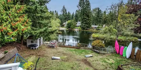 19210 Bonney Lake E