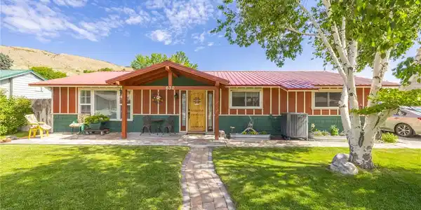 630 Riverside