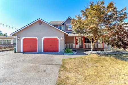 2516 Harts Lake S