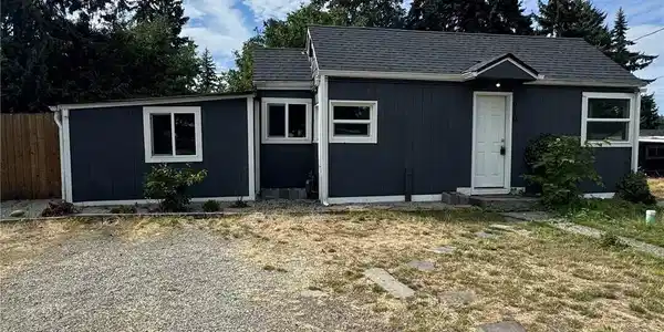 610 167th S