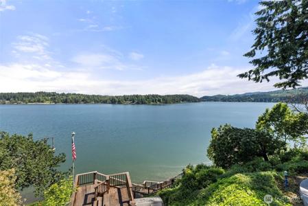3440 Madrona Beach NW