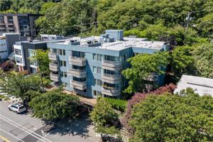 2145 Dexter N