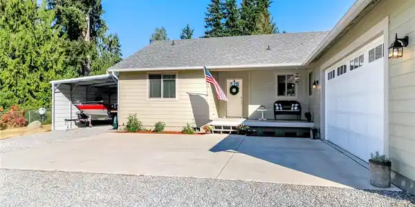 15624 Topaz SE