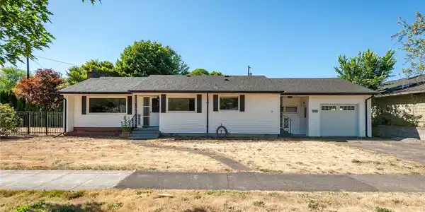 2226 Washington